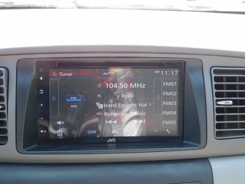 Used 2008 Toyota Corolla LE w/ Audio Value Pkg FWD image 11