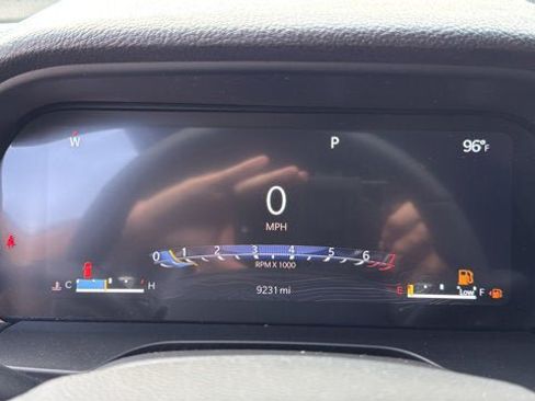 Certified 2025 Jeep Grand Cherokee L Altitude AWD/4WD image 17