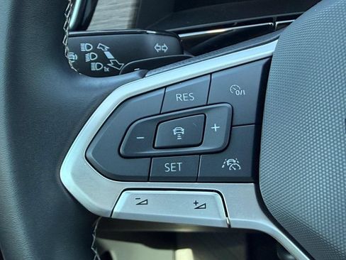 Certified 2025 Volkswagen Atlas SEL AWD/4WD image 17