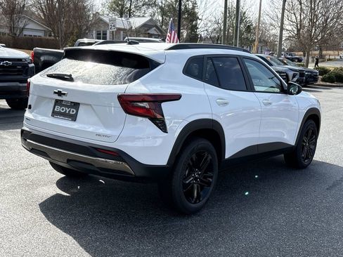 New 2026 Chevrolet Trax ACTIV w/ Driver Confidence Package FWD image 9