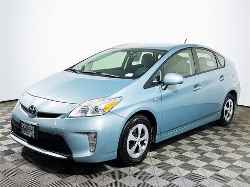 Used 2012 Toyota Prius Two image 4