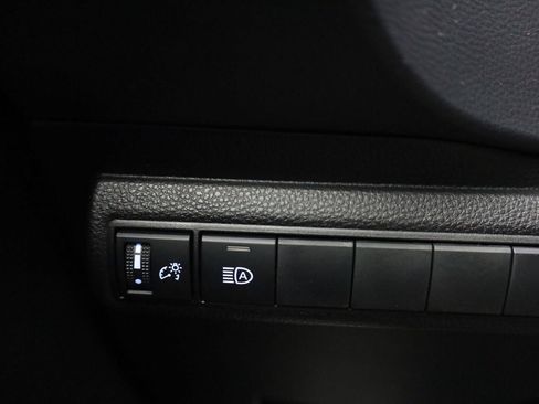 Used 2022 Toyota Corolla XSE FWD image 31
