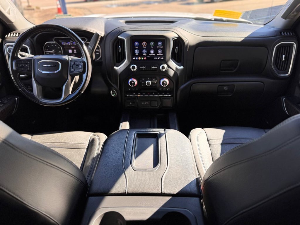 Used 2022 GMC Sierra 1500 Denali w/ Denali Reserve Package AWD/4WD image 24