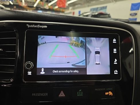 Used 2018 Mitsubishi Outlander SEL image 31