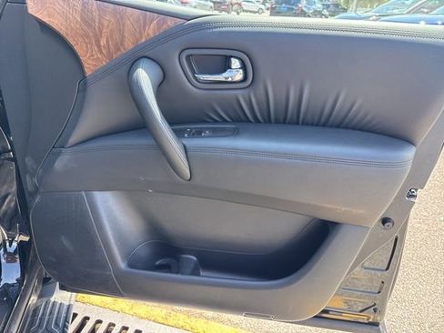 Used 2024 Nissan Armada SL RWD image 17