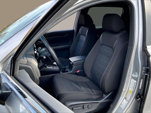 Used 2025 Honda CR-V Sport image 17