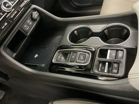 Certified 2023 Honda Pilot Elite image 20