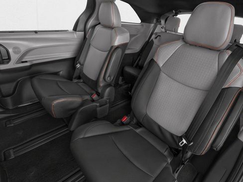 New 2026 Toyota Sienna XSE FWD image 9