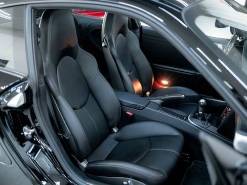 Used 2012 Porsche 911 Turbo image 61