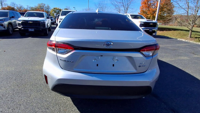 Used 2026 Toyota Corolla LE FWD image 7
