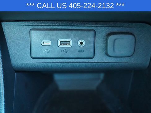 Used 2023 Buick Encore GX Select w/ Sport Touring Package FWD image 41