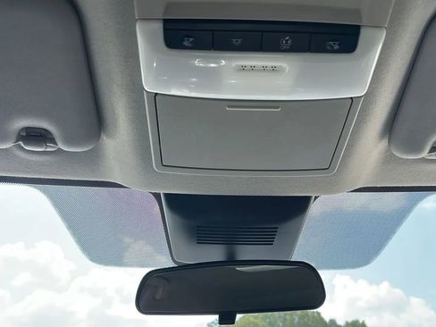 Used 2022 Nissan Sentra SV FWD image 26