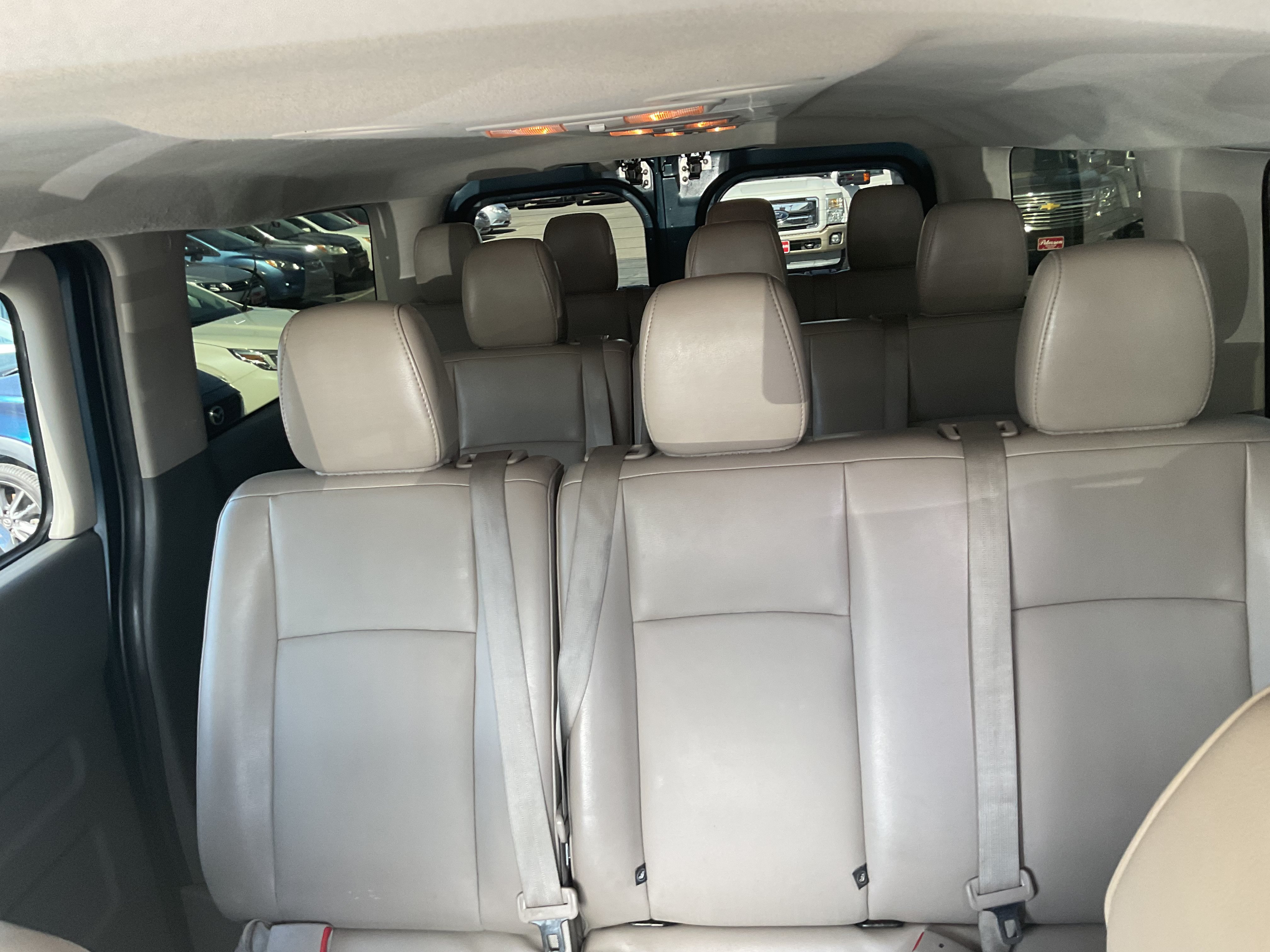 Used 2017 Nissan NV 3500 SL RWD image 16