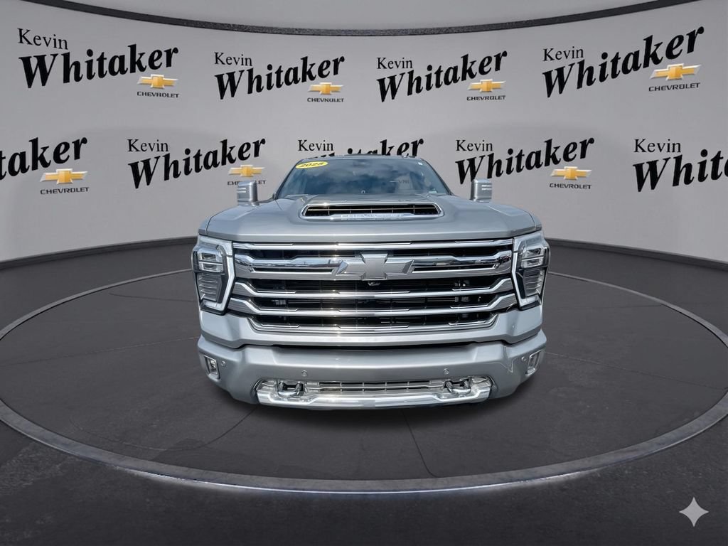 Certified 2025 Chevrolet Silverado 2500 High Country w/ High Country Premium Package AWD/4WD image 3