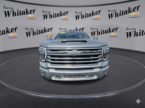 Certified 2025 Chevrolet Silverado 2500 High Country w/ High Country Premium Package AWD/4WD image 3