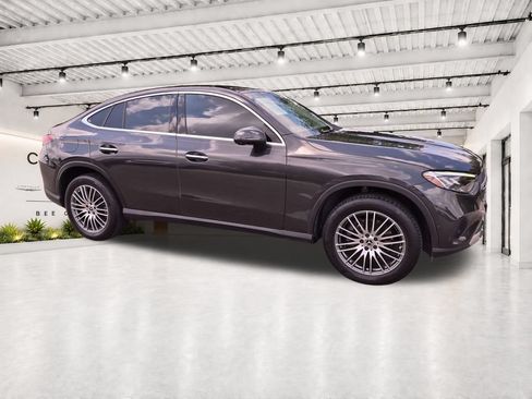 Used 2024 Mercedes-Benz GLC 300 4MATIC image 15