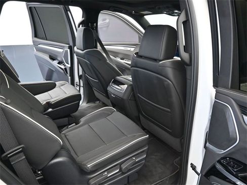 Used 2025 Cadillac Escalade Sport w/ Touring Package image 23