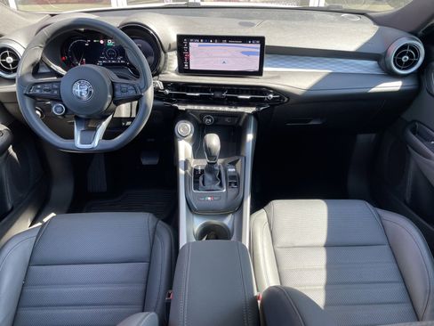 Certified 2024 Alfa Romeo Tonale Ti w/ Active Assist Package image 2