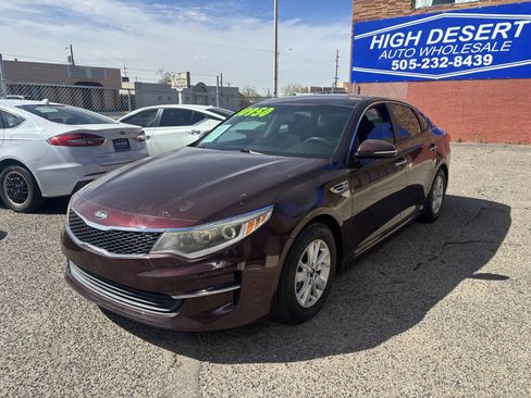 Used 2017 Kia Optima LX w/ Convenience Package image 4