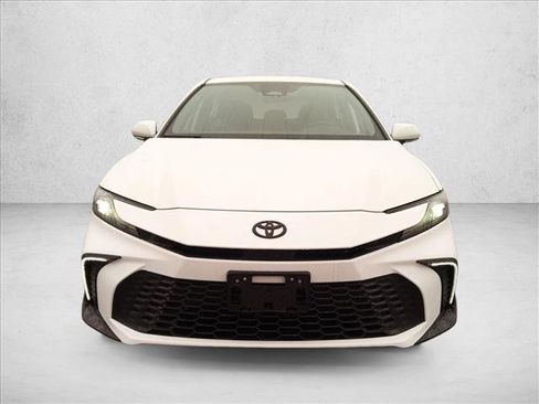 Used 2026 Toyota Camry SE w/ Convenience Package FWD image 2