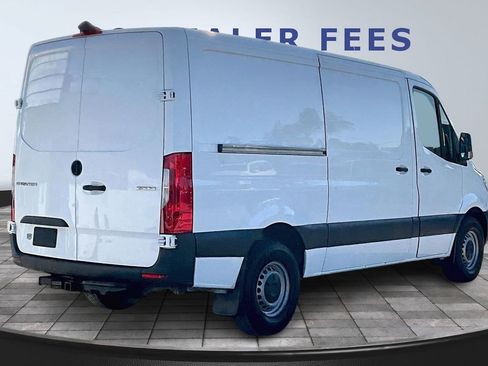 Used 2021 Mercedes-Benz Sprinter 2500 w/ Driver Convenience Package image 6