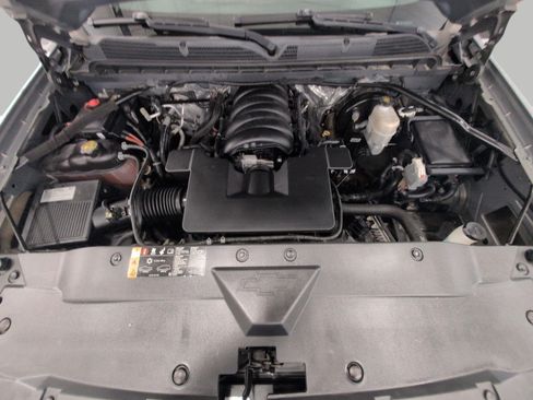 Used 2017 Chevrolet Silverado 1500 LT w/ All Star Edition AWD/4WD image 8