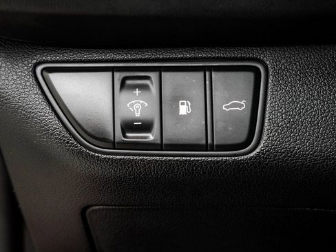 Used 2022 Genesis G70 3.3T image 37