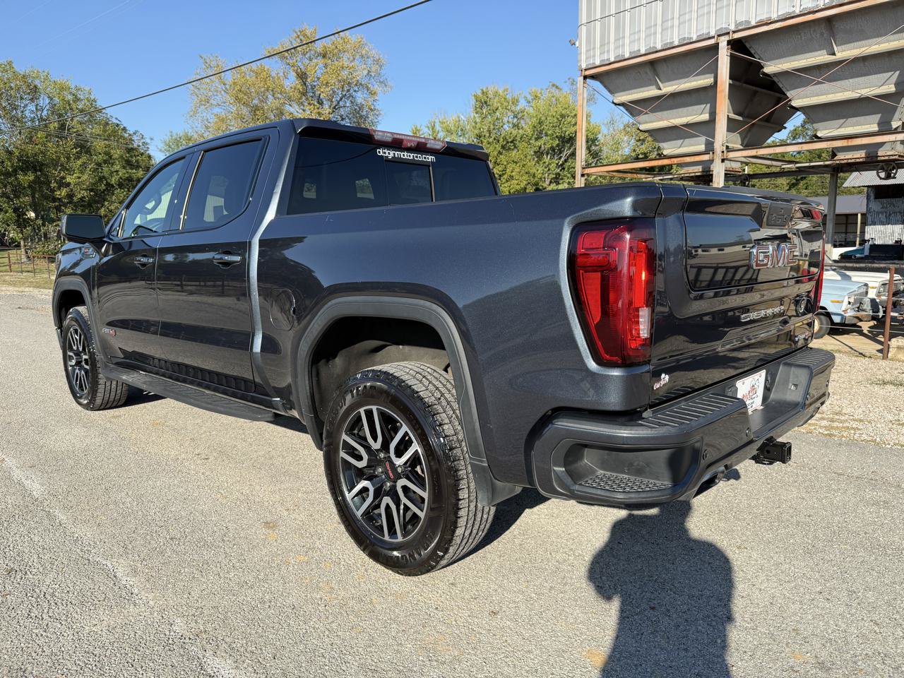 Used 2021 GMC Sierra 1500 AT4 w/ AT4 Premium Package AWD/4WD image 3