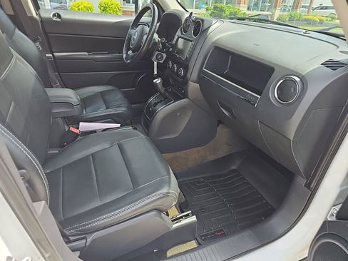 Used 2017 Jeep Patriot High Altitude FWD image 26