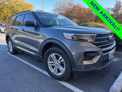Certified 2022 Ford Explorer XLT w/ Class IV Trailer Tow Package