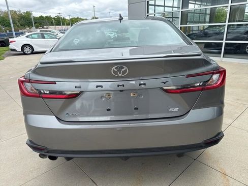 Used 2025 Toyota Camry SE FWD image 6