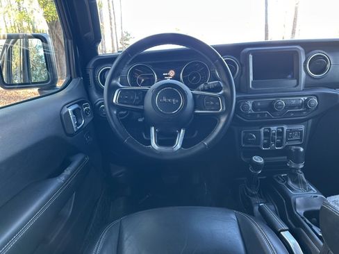 Used 2018 Jeep Wrangler Unlimited Sahara w/ LED Lighting Group image 28