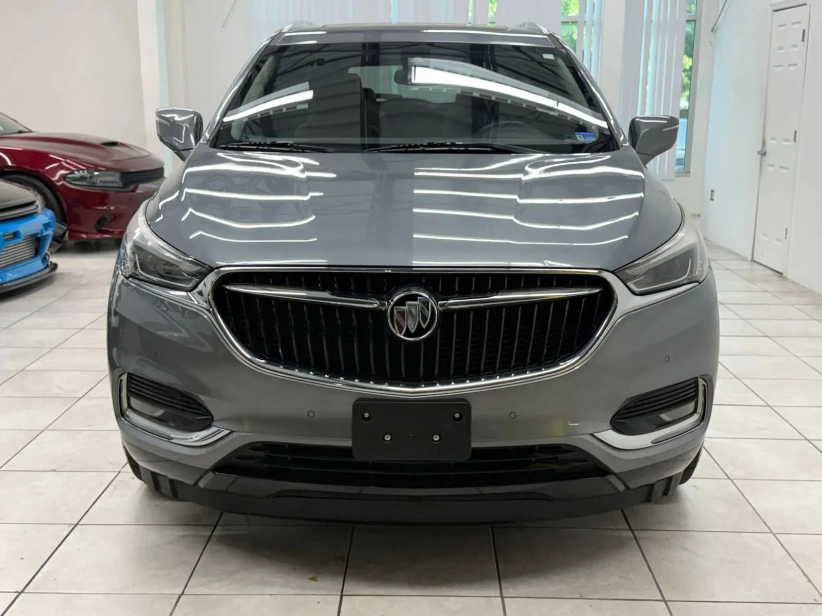 Used 2018 Buick Enclave Premium FWD image 2