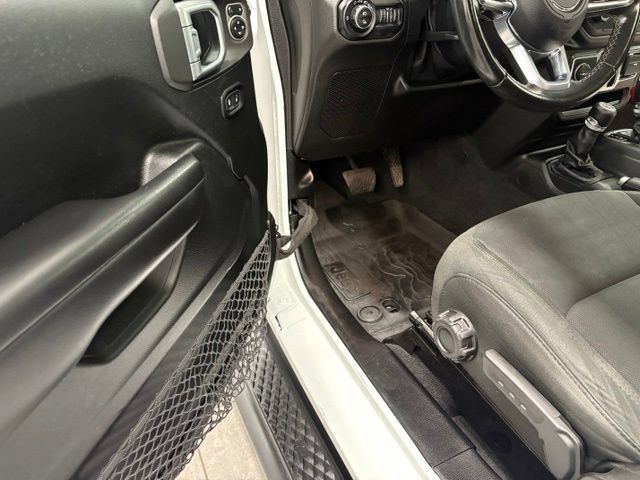 Used 2020 Jeep Gladiator Sport w/ Quick Order Package 24S AWD/4WD image 12