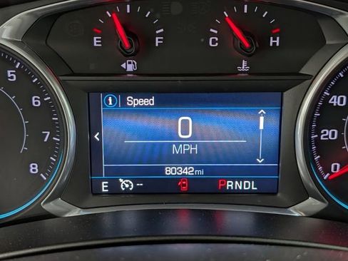 Used 2019 Chevrolet Equinox LT FWD image 18