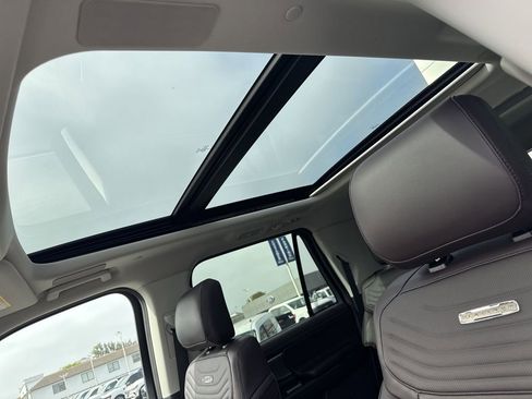 Used 2025 Ford Expedition Max Platinum w/ Platinum Ultimate Package image 23