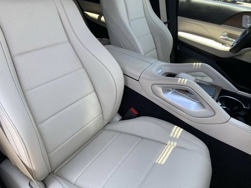 Used 2025 Mercedes-Benz GLE 450 4MATIC image 15