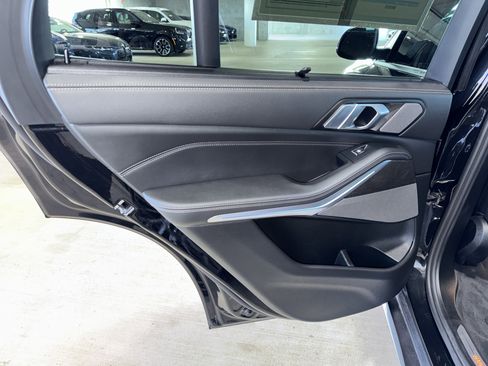 Certified 2025 BMW X5 sDrive40i w/ Climate Comfort Package image 16