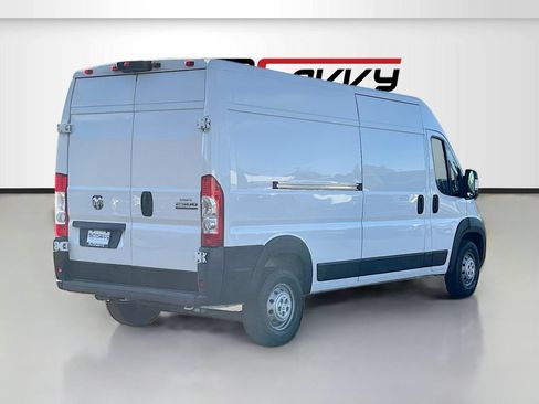 Used 2023 RAM ProMaster 2500 FWD image 7