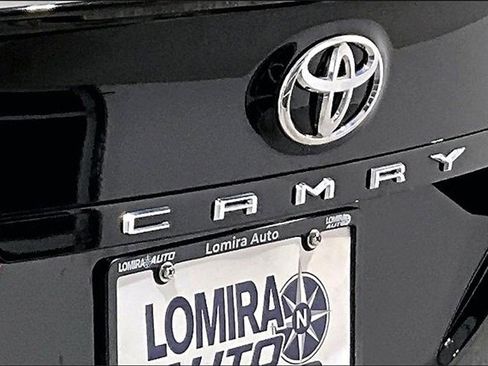 Used 2024 Toyota Camry SE image 40