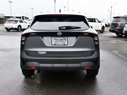 New 2026 Nissan Kicks SV image 7