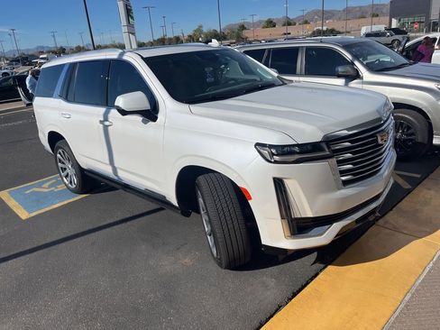 Used 2024 Cadillac Escalade Premium Luxury Platinum w/ Heavy-Duty Trailer Package image 3