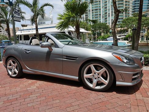 Used 2013 Mercedes-Benz SLK 250 image 13