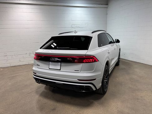 Used 2020 Audi Q8 Premium Plus w/ Premium Plus Package AWD/4WD image 7