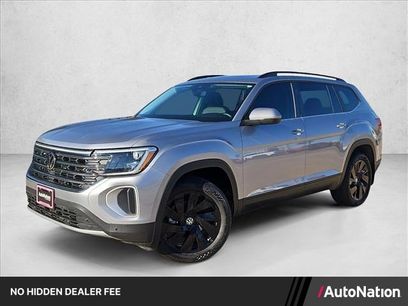 Used 2024 Volkswagen Atlas SE w/ Panoramic Sunroof Package