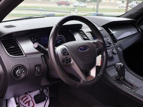 Used 2015 Ford Taurus SEL FWD image 21