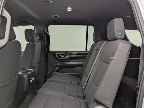 Used 2022 GMC Yukon XL SLE w/ Max Trailering Package AWD/4WD image 17