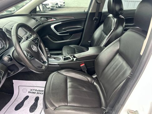 Used 2017 Buick Regal Sport Touring FWD image 11