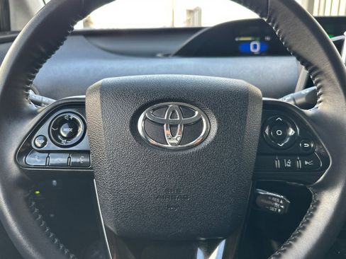 Used 2021 Toyota Prius Prime XLE w/ Carpet Mat Package (TMS) image 25