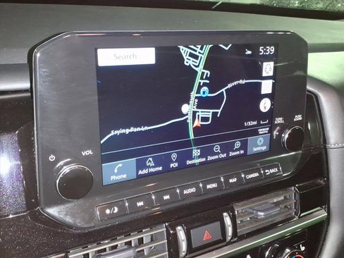 Certified 2024 Nissan Pathfinder SL image 23